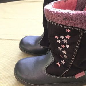 Toddler Waterproof Boots, Size 9.